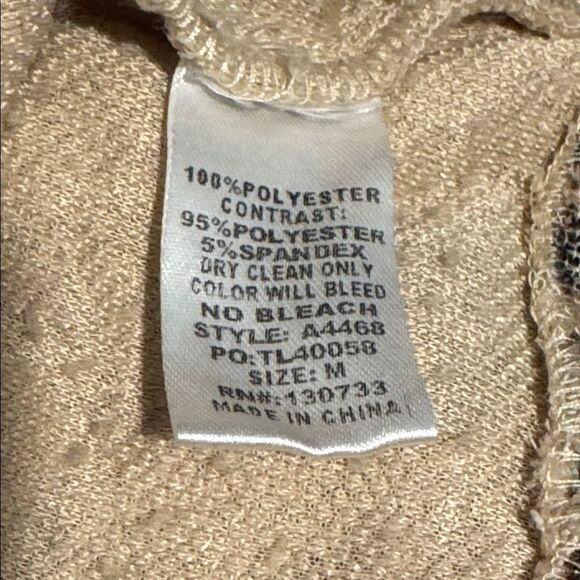 Umgee Sherpa animal print pullover sweatshirt Size M - Picture 8 of 8